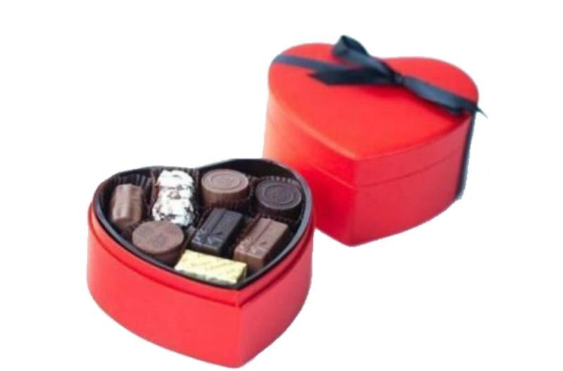 Love box small 16 pcs  بوكس قلب صغير